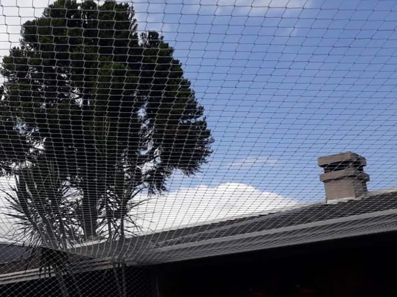 Instalação de tela protetora em Votorantim